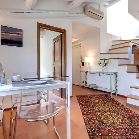 Garbo Charm, Case Galante Apartments In Florence Daire Floransa