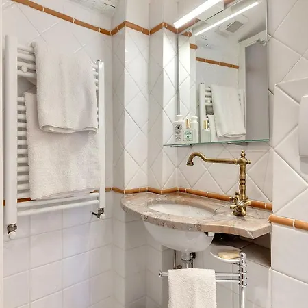 Garbo Charm, Case Galante Apartments In Florence Floransa