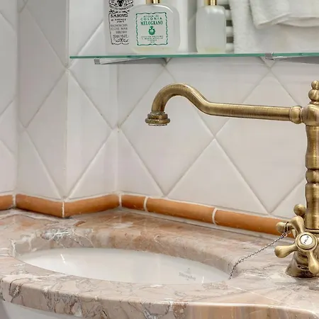 Apartment Garbo Charm, Case Galante Apartments In Florence Florenz
